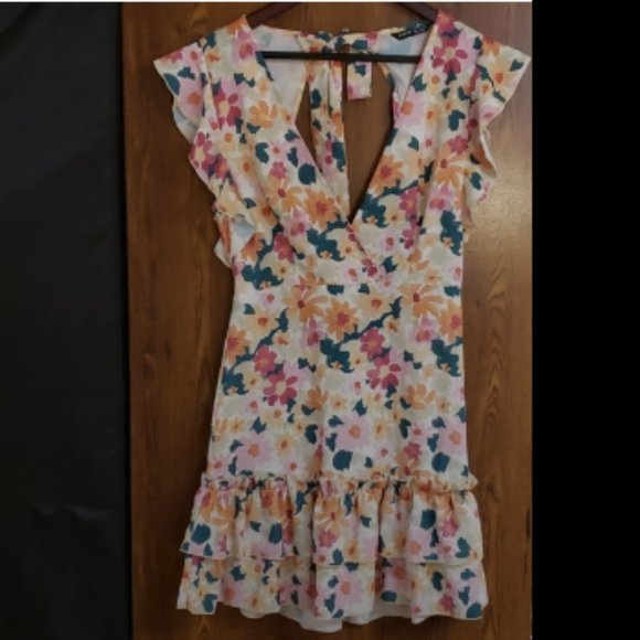 SHEIN Ruffle Trim Tied Backless Dress - Picture 2 of 5